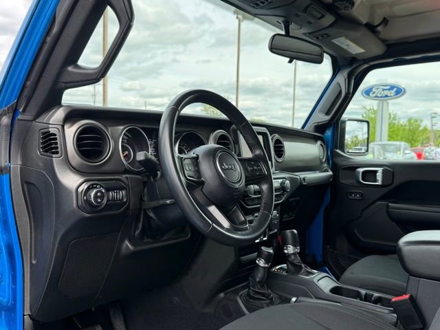 Used 2022 Jeep Gladiator Sport AWD/4WD image 12