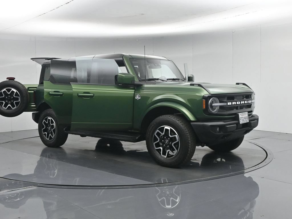 Certified 2025 Ford Bronco Outer Banks AWD/4WD image 35