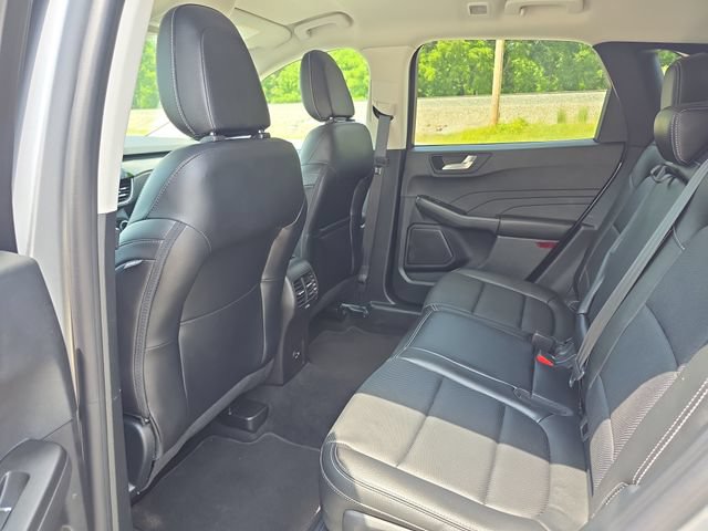 Certified 2022 Ford Escape Titanium AWD/4WD image 27