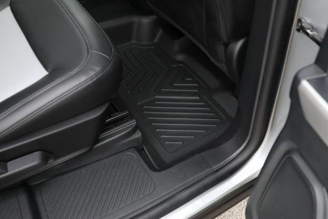 Certified 2022 Ford Explorer XLT w/ Equipment Group 202A image 40