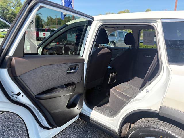 Used 2023 Nissan Rogue SV AWD/4WD image 31