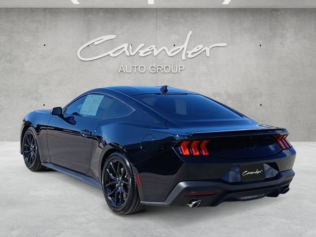 Certified 2025 Ford Mustang Coupe RWD image 15