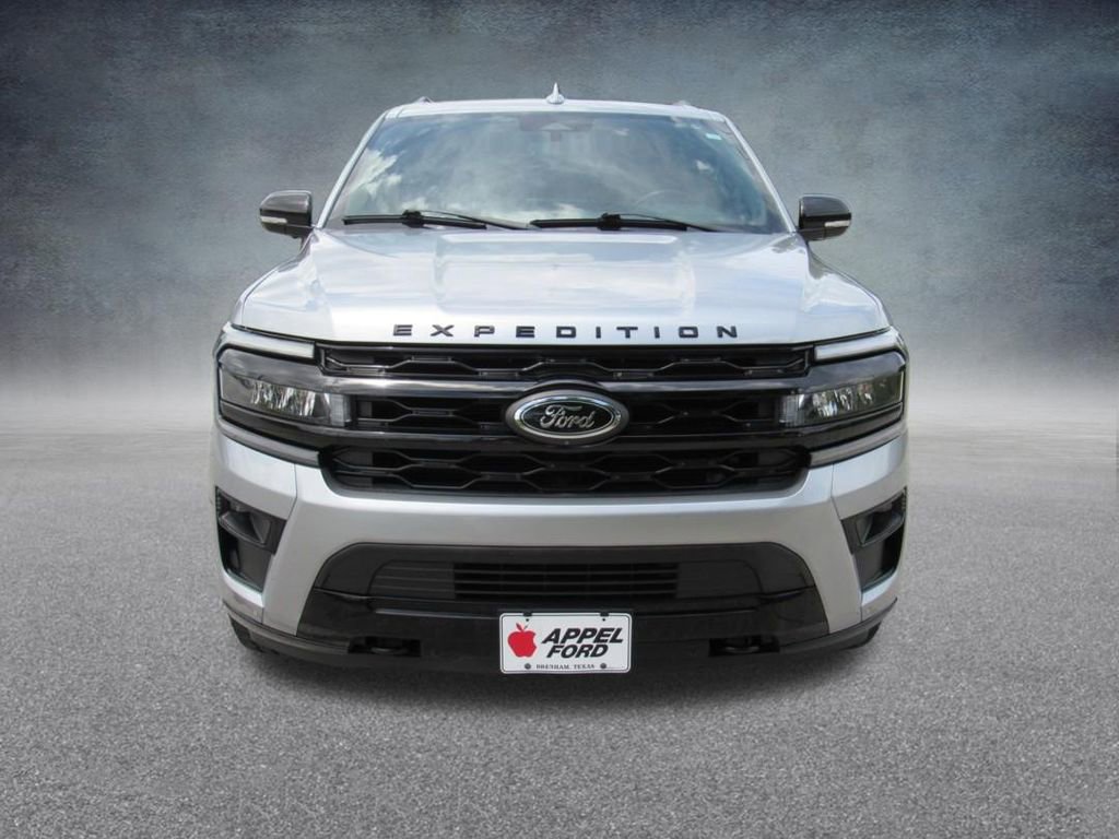 Certified 2022 Ford Expedition Max Limited AWD/4WD image 9