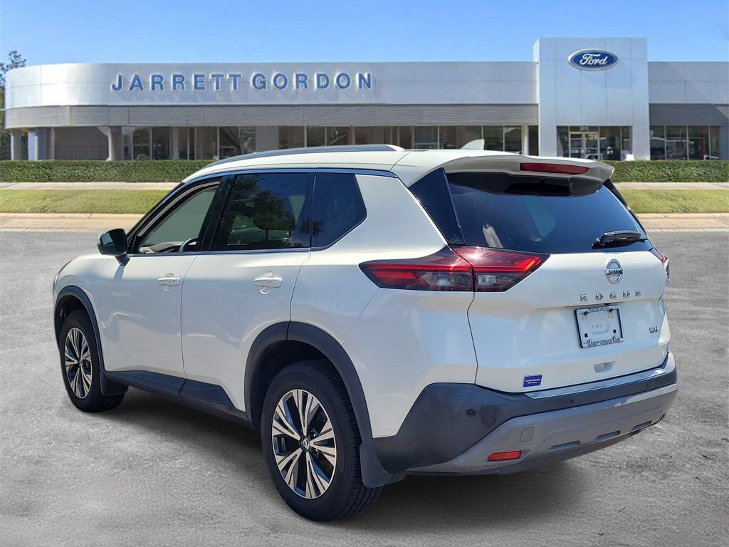 Used 2021 Nissan Rogue SV w/ Premium Package FWD image 3