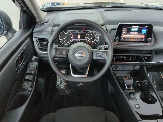 Used 2024 Nissan Rogue S FWD image 16