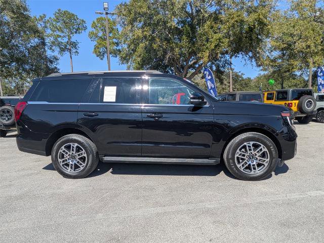 Certified 2025 Ford Expedition Active image 6