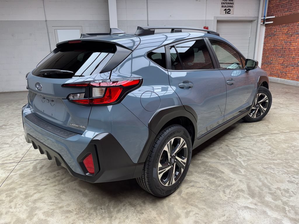 Used 2024 Subaru Crosstrek 2.0i Premium AWD/4WD image 5