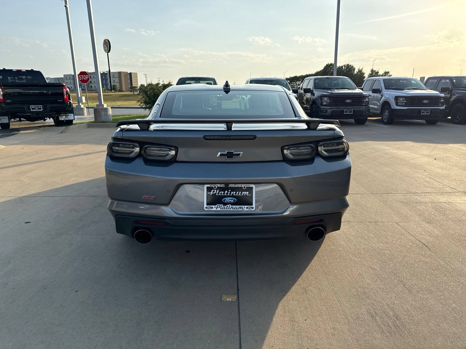 Used 2020 Chevrolet Camaro SS RWD image 4