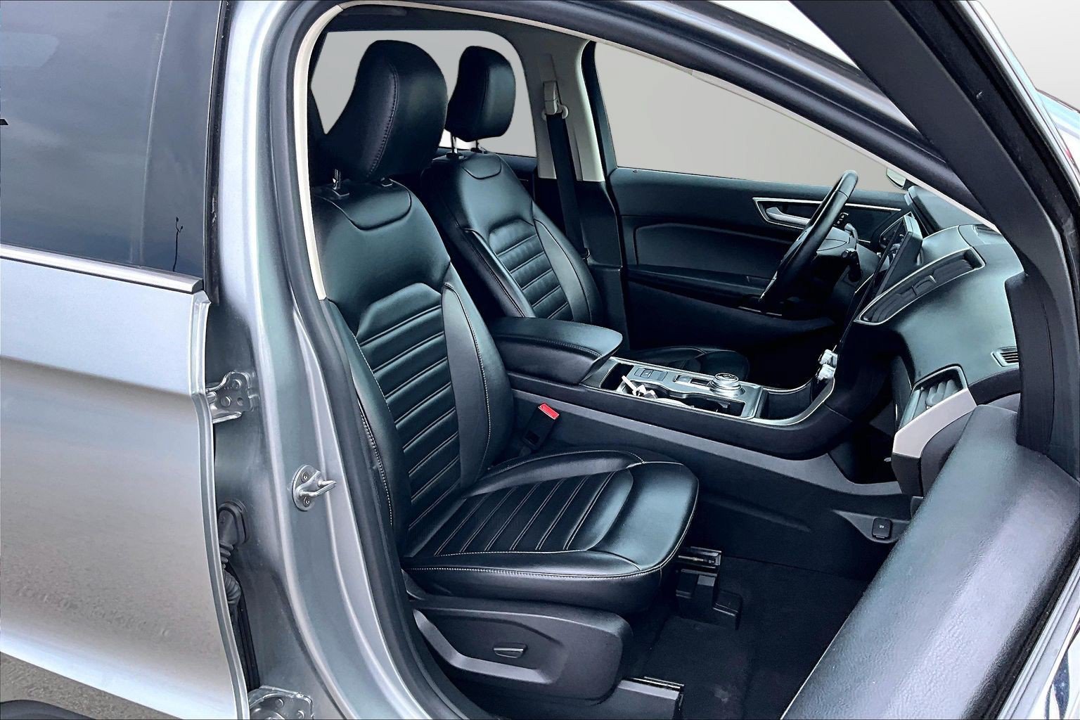 Certified 2024 Ford Edge SEL AWD/4WD image 7