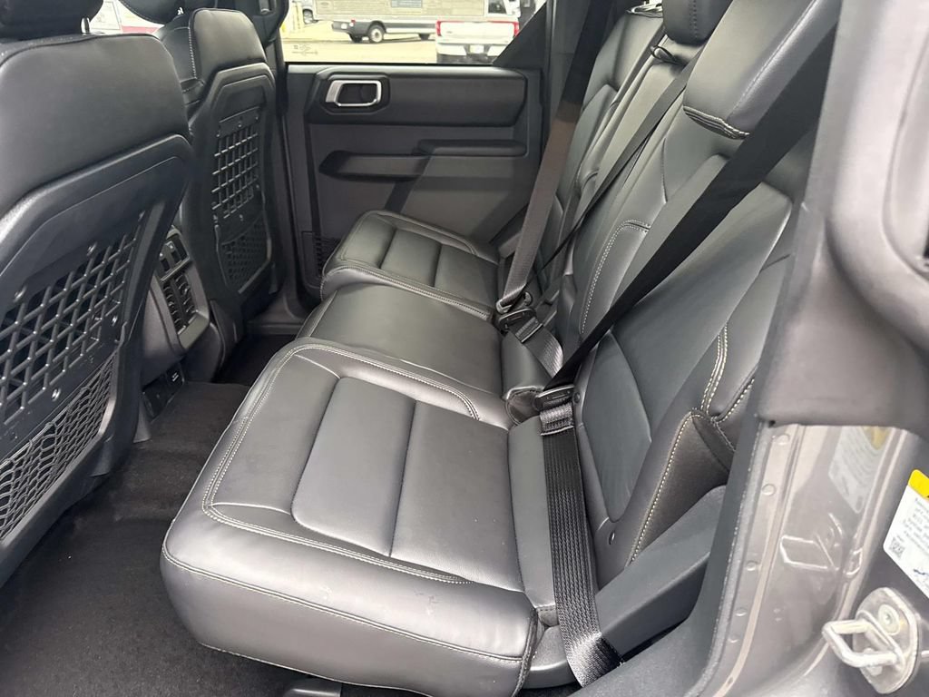 Certified 2025 Ford Bronco Badlands AWD/4WD image 7