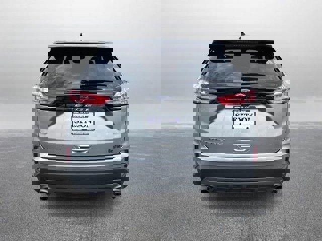 Certified 2021 Ford Edge Titanium w/ Equipment Group 301A FWD image 4