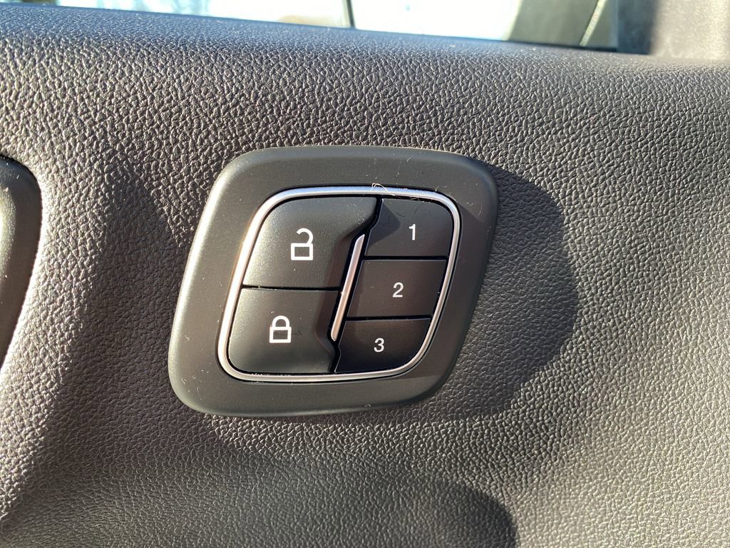 Certified 2023 Ford Escape Platinum image 12