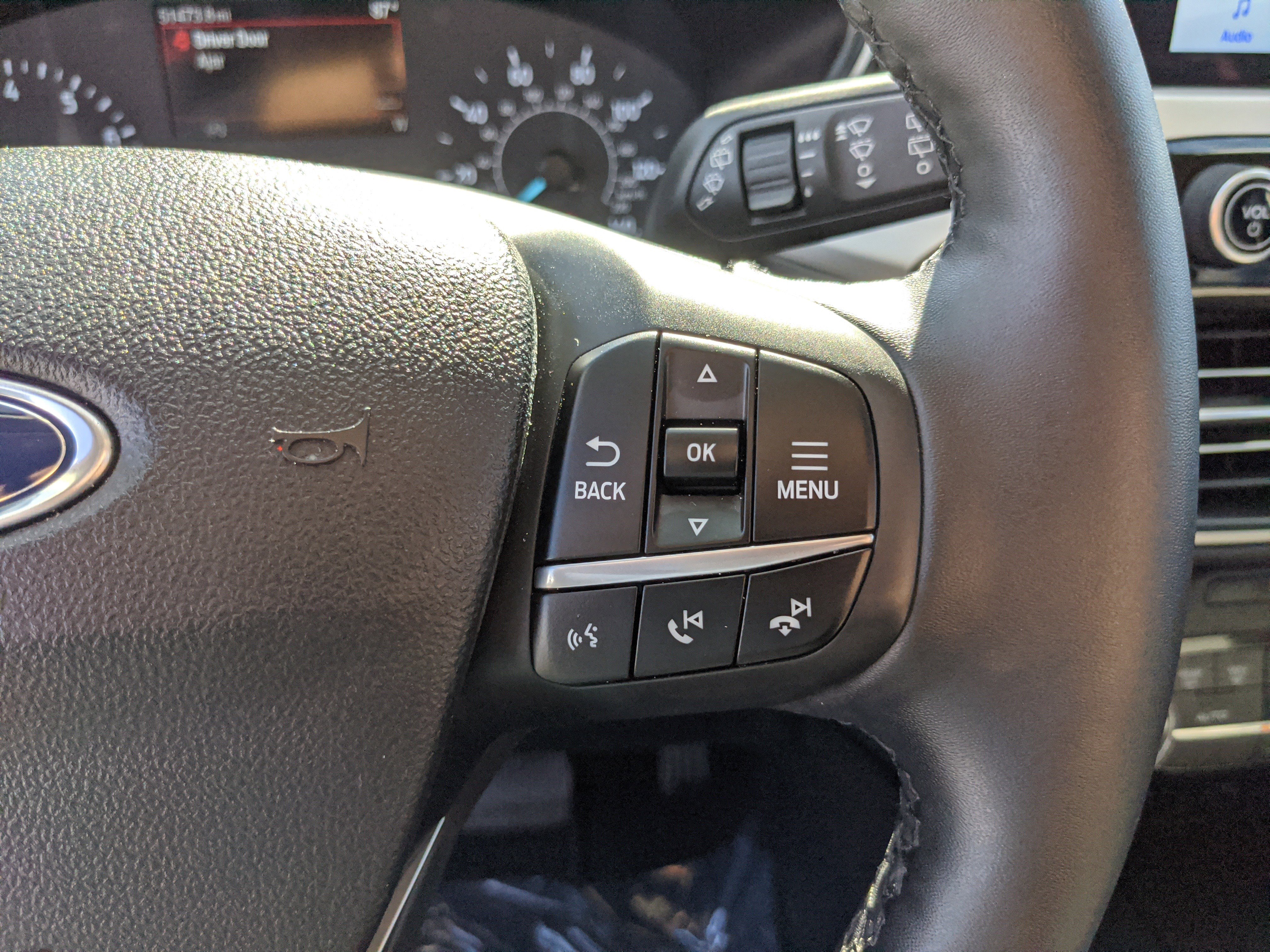 Certified 2022 Ford Escape SE w/ SE Sport Appearance Package image 34