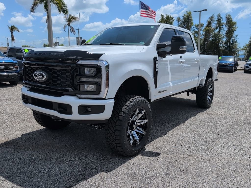 Certified 2025 Ford F250 Lariat w/ Black Appearance Package AWD/4WD image 6