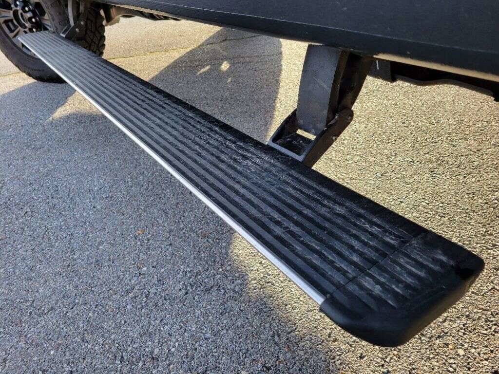 Certified 2021 Ford F350 Lariat AWD/4WD image 24