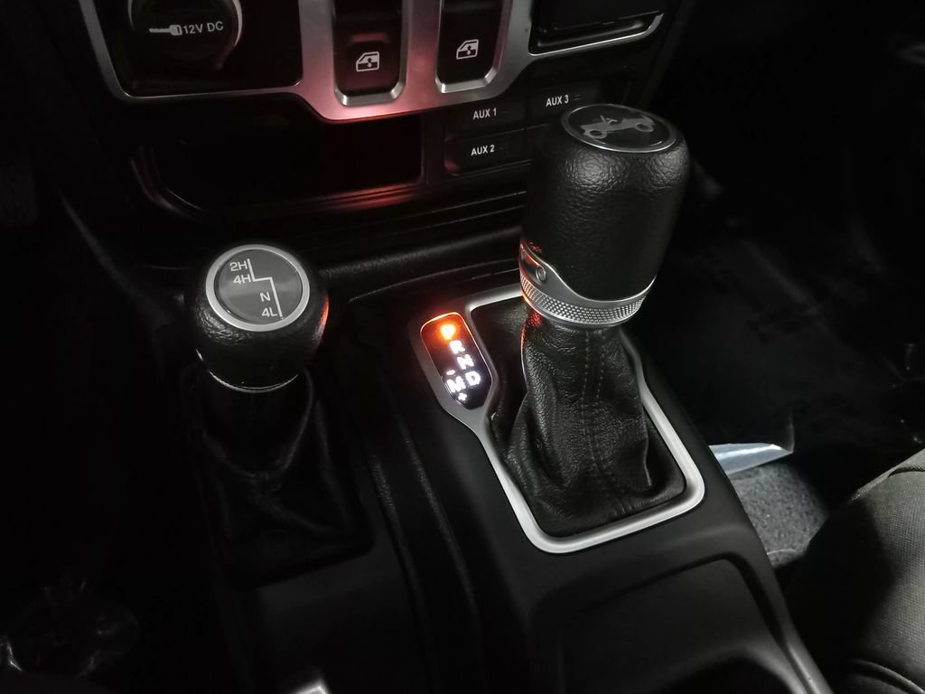 Used 2020 Jeep Wrangler Sport AWD/4WD image 21