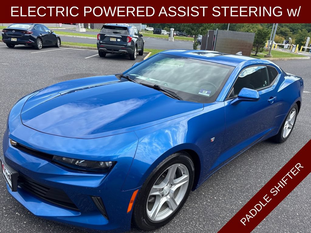 Used 2018 Chevrolet Camaro LT RWD image 5