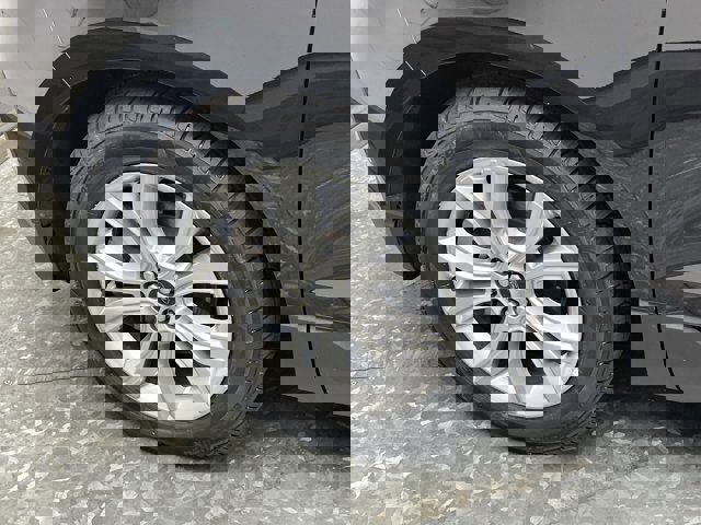 Certified 2024 Ford Edge Titanium image 33