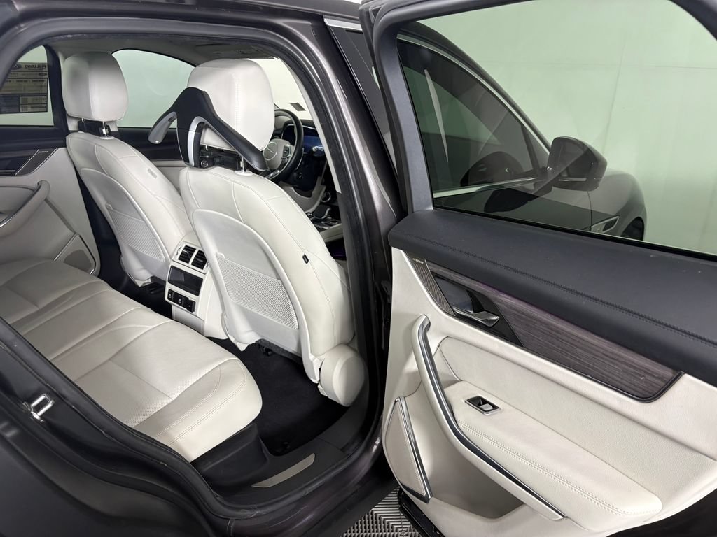 Used 2021 Jaguar F-PACE S AWD/4WD image 33