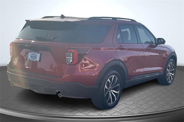 Certified 2022 Ford Explorer ST-Line w/ Class IV Trailer Tow Package image 4