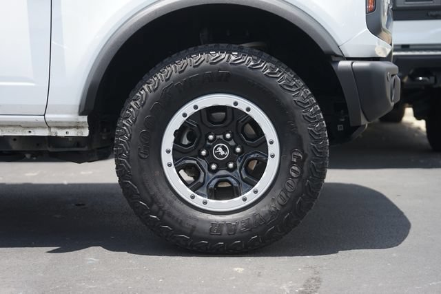 Certified 2023 Ford Bronco Badlands w/ Sasquatch Package AWD/4WD image 4