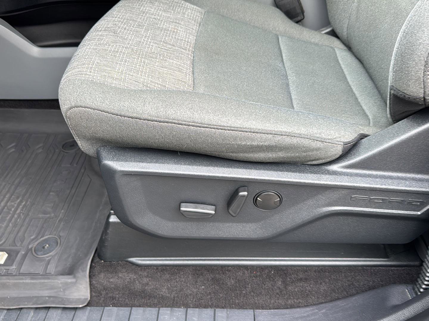 Certified 2022 Ford F150 XLT w/ Equipment Group 302A High image 28