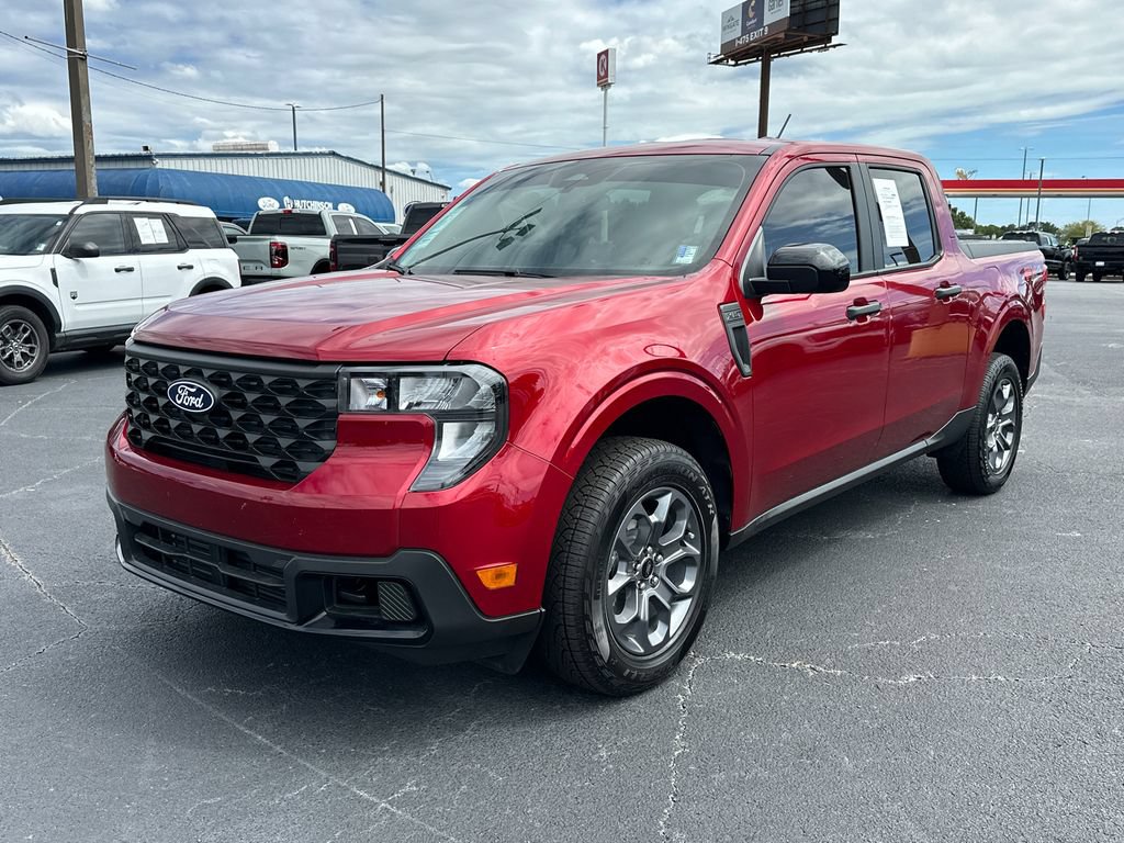 Certified 2025 Ford Maverick XLT w/ XLT Luxury Package AWD/4WD image 3