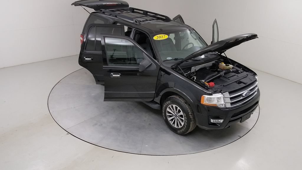 Certified 2017 Ford Expedition XLT w/ Equipment Group 202A AWD/4WD image 47