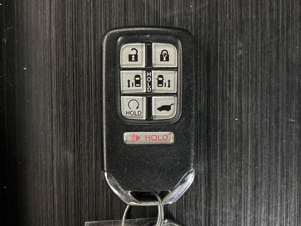 Used 2018 Honda Odyssey EX image 32