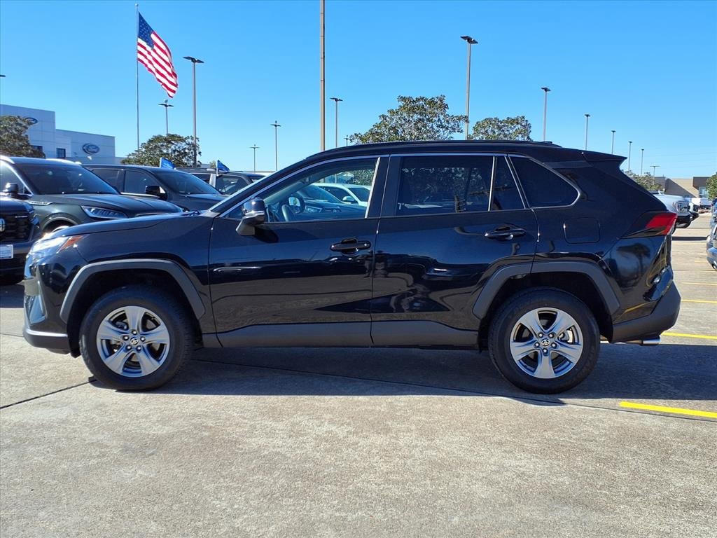 Used 2024 Toyota RAV4 XLE image 3