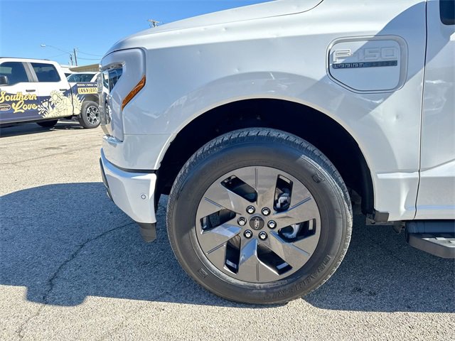 Certified 2022 Ford F150 Lightning Lariat image 23