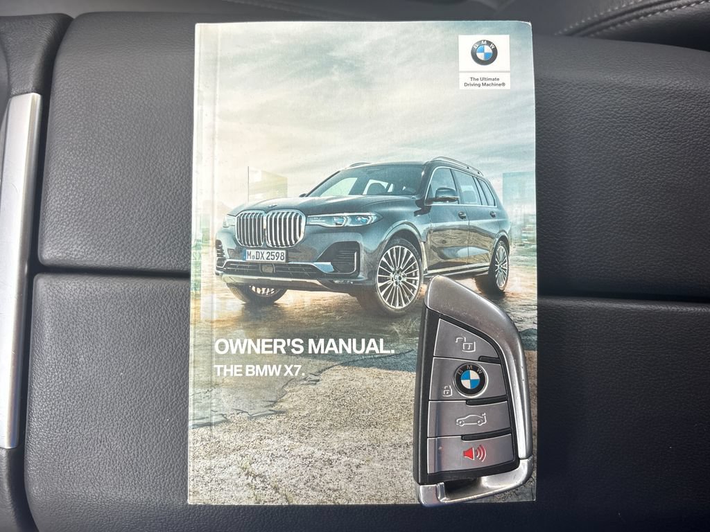 Used 2021 BMW X7 xDrive40i w/ Premium Package AWD/4WD image 22