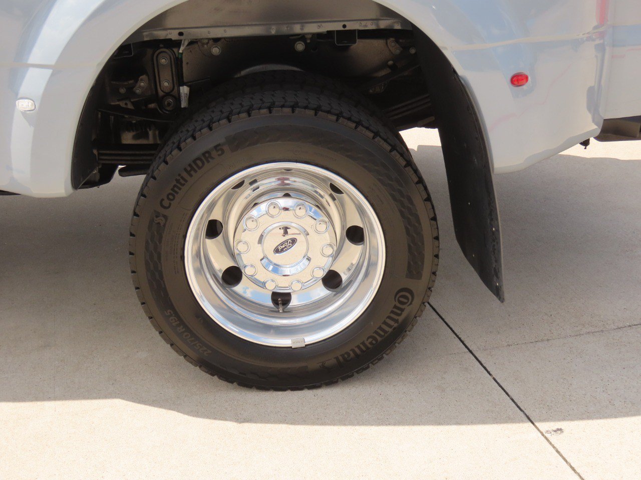 Certified 2026 Ford F450 Platinum w/ Platinum Plus Package AWD/4WD image 17