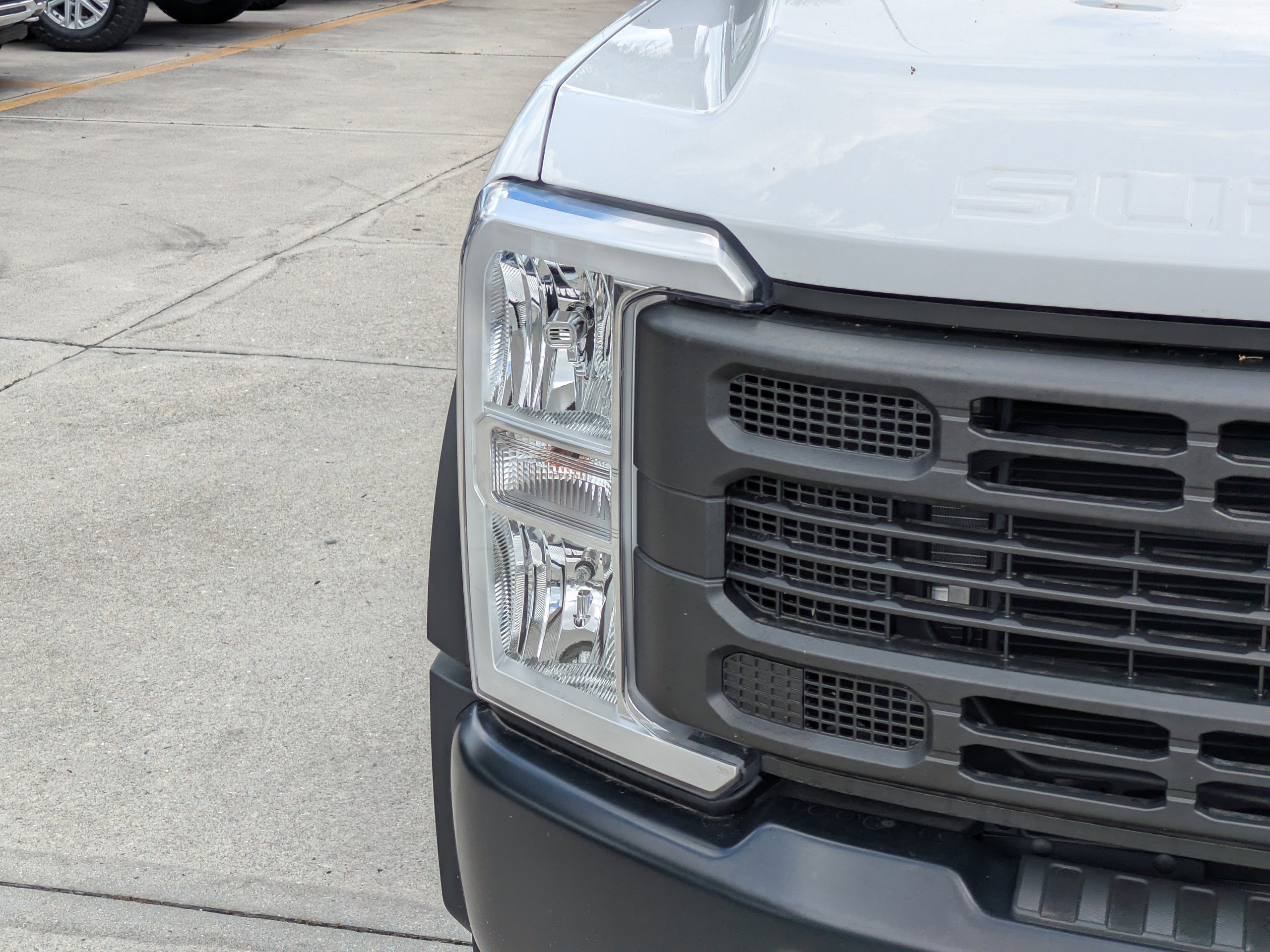 Certified 2024 Ford F550 4x4 Regular Cab Super Duty image 9