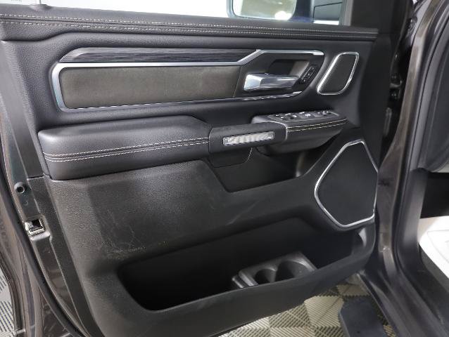 Used 2024 RAM 1500 Laramie AWD/4WD image 28