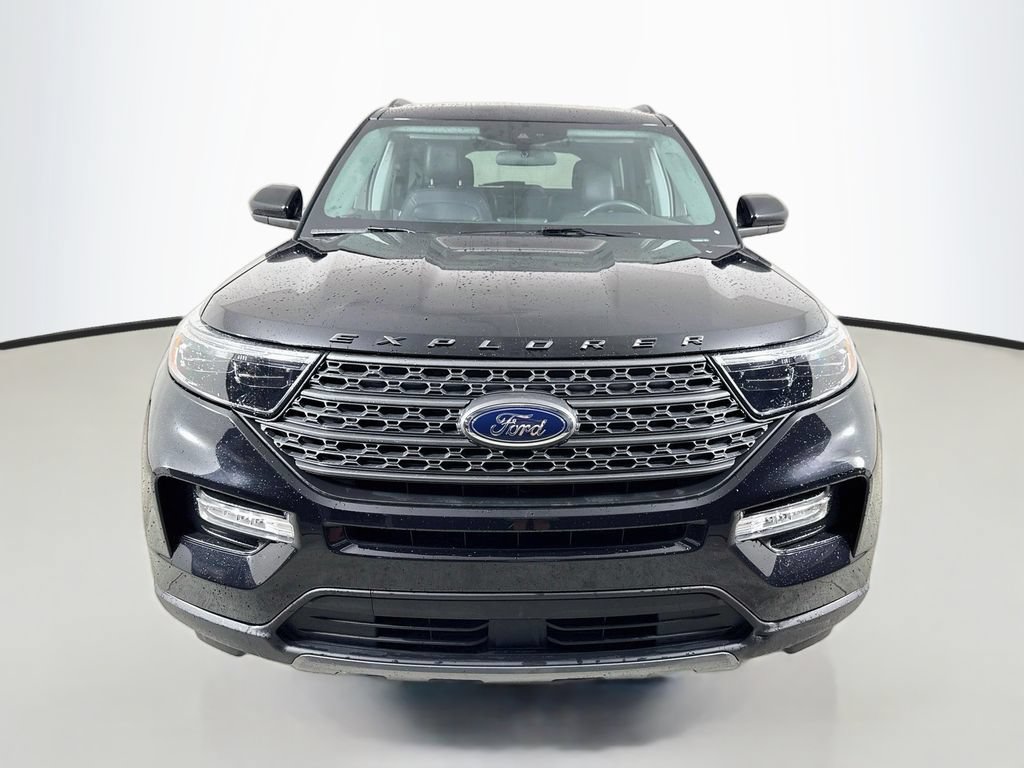 Certified 2023 Ford Explorer XLT w/ Equipment Group 202A AWD/4WD image 7