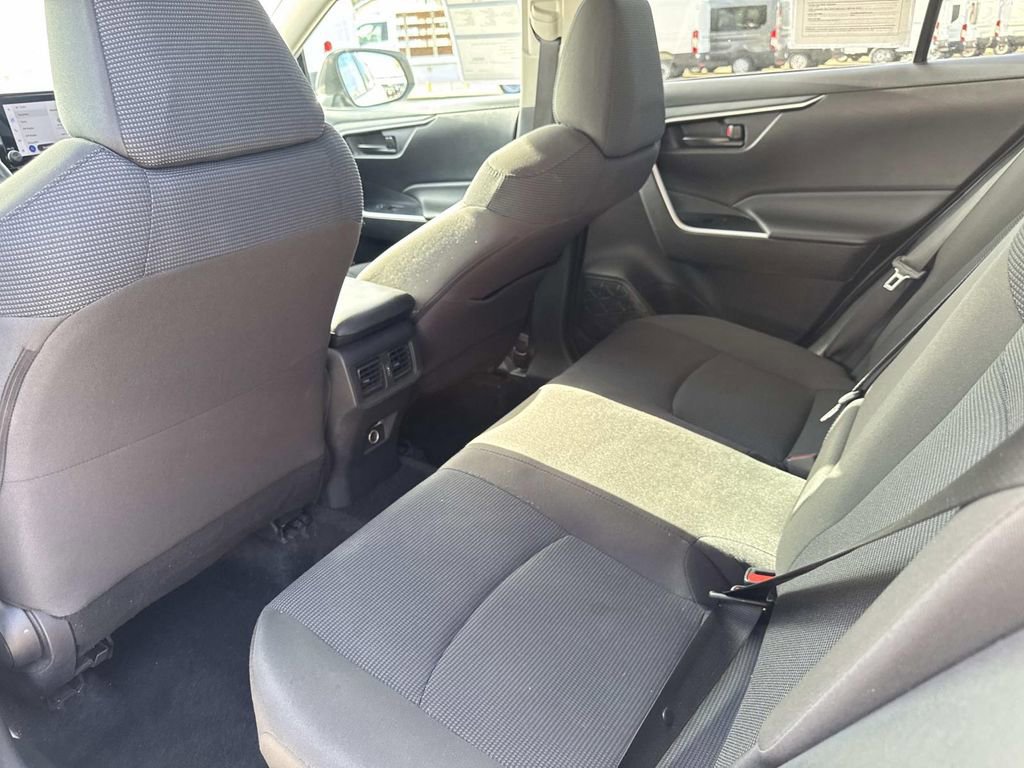 Used 2024 Toyota RAV4 LE image 17