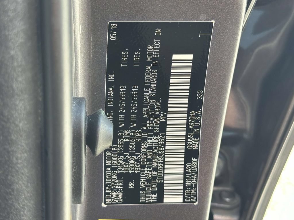 Used 2018 Toyota Highlander Limited AWD/4WD image 26