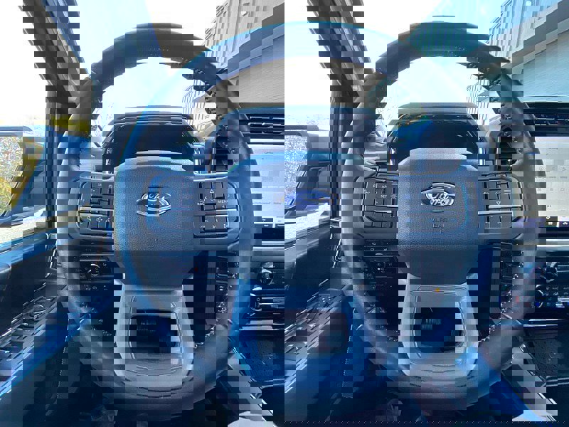 Certified 2023 Ford F150 Lariat w/ Equipment Group 502A High image 19