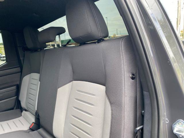 Used 2025 Toyota Tacoma TRD Sport AWD/4WD image 28