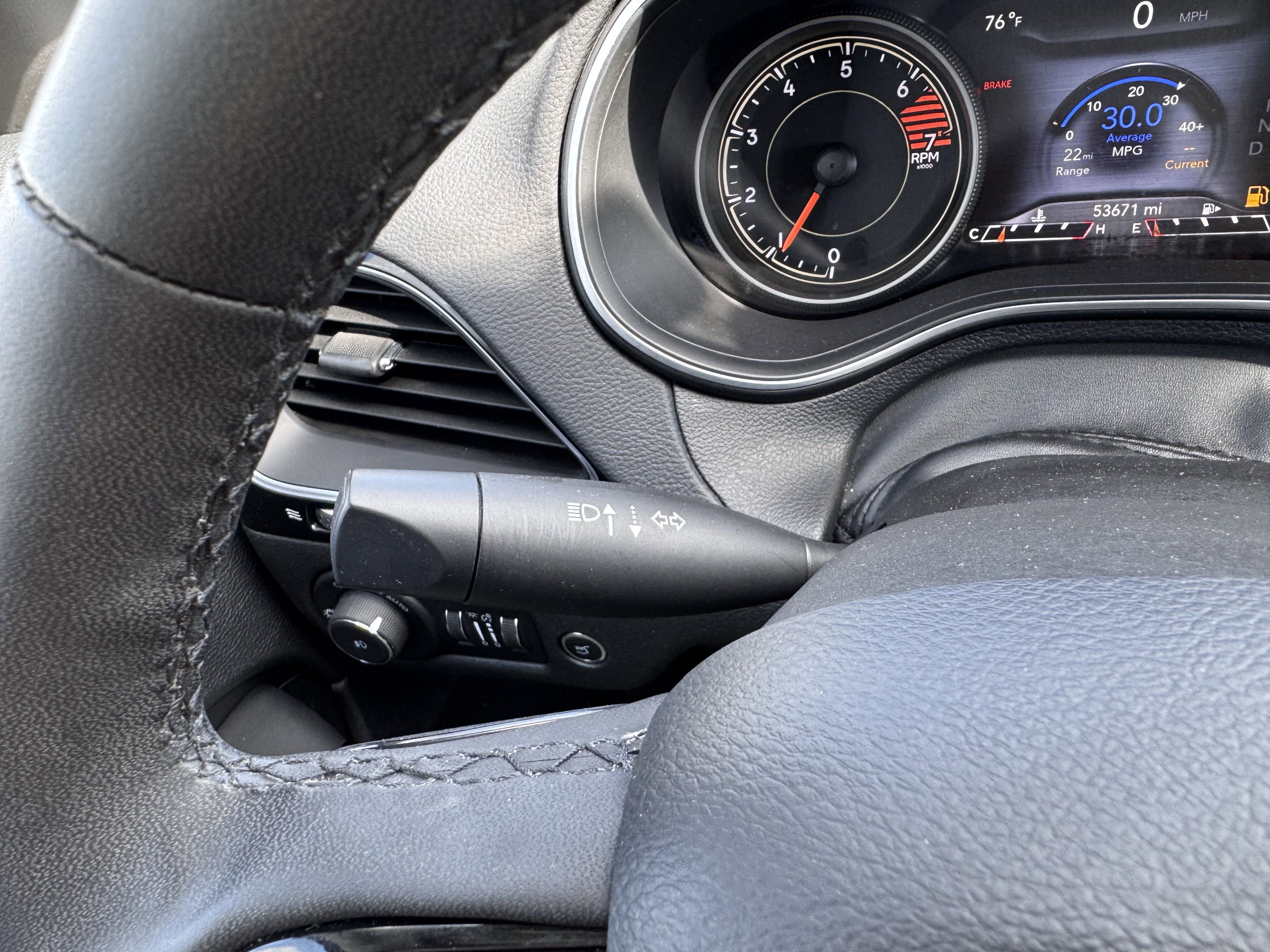 Used 2023 Jeep Cherokee Altitude Lux image 16