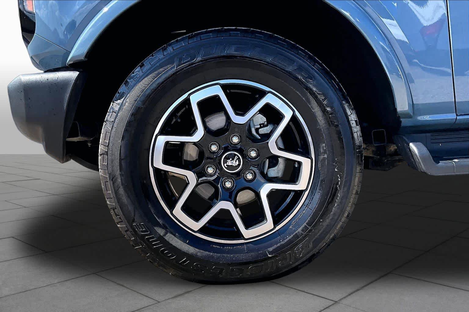Certified 2025 Ford Bronco Outer Banks AWD/4WD image 13