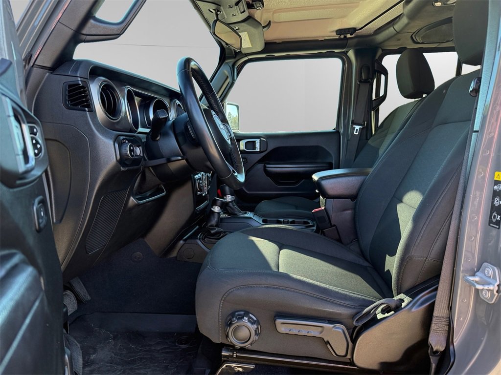 Used 2020 Jeep Gladiator Sport w/ Quick Order Package 24S image 9