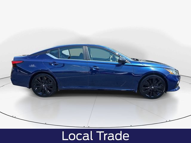 Used 2022 Nissan Altima 2.5 SR FWD video 3