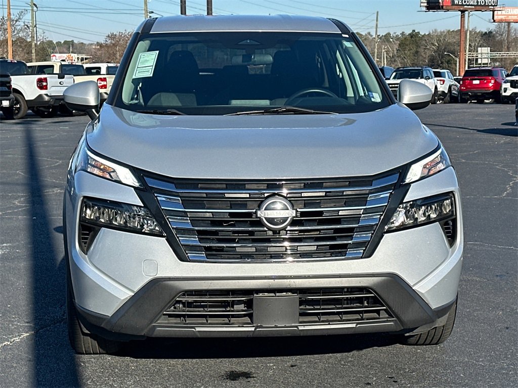 Used 2024 Nissan Rogue SV video 2