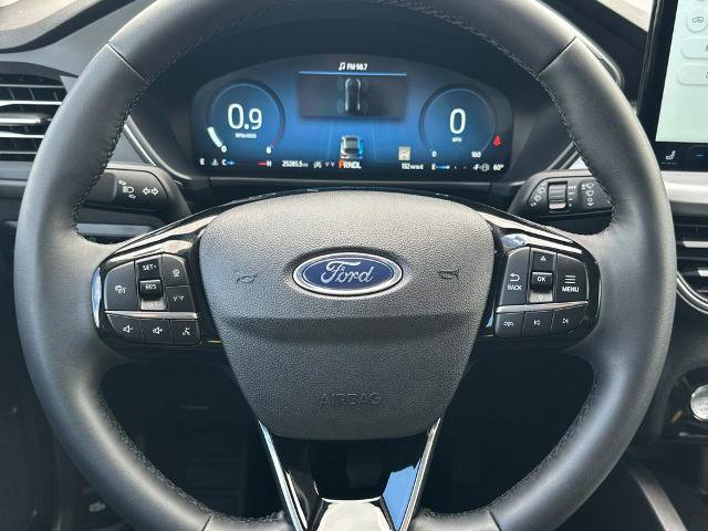 Certified 2025 Ford Escape Platinum AWD/4WD image 22