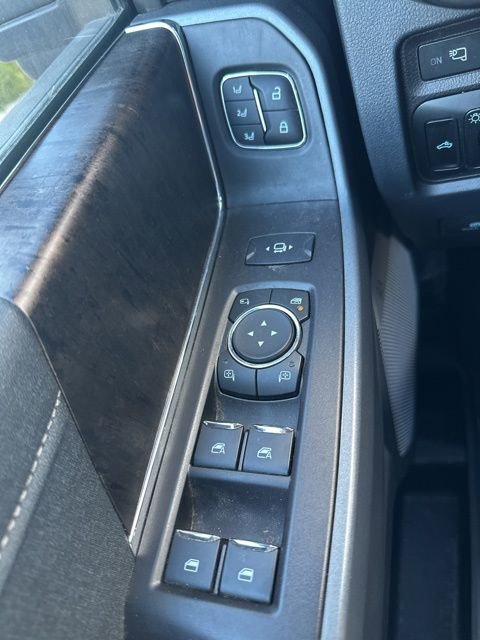 Certified 2024 Ford F350 Lariat w/ Sport Appearance Package image 20