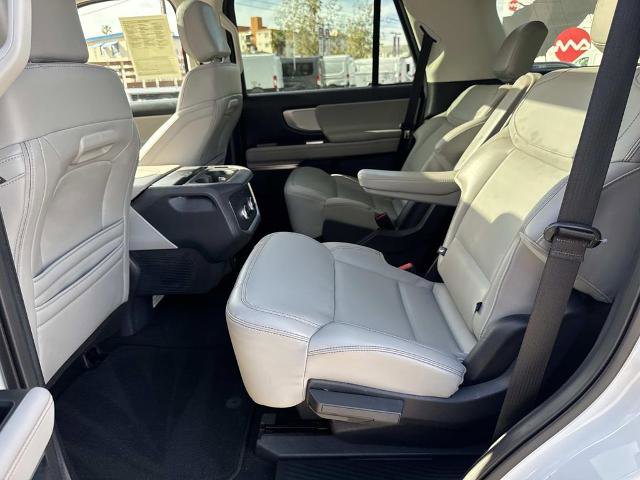 Certified 2025 Ford Expedition Active AWD/4WD image 16