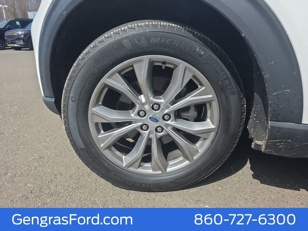 Certified 2022 Ford Explorer XLT w/ Equipment Group 202A image 31