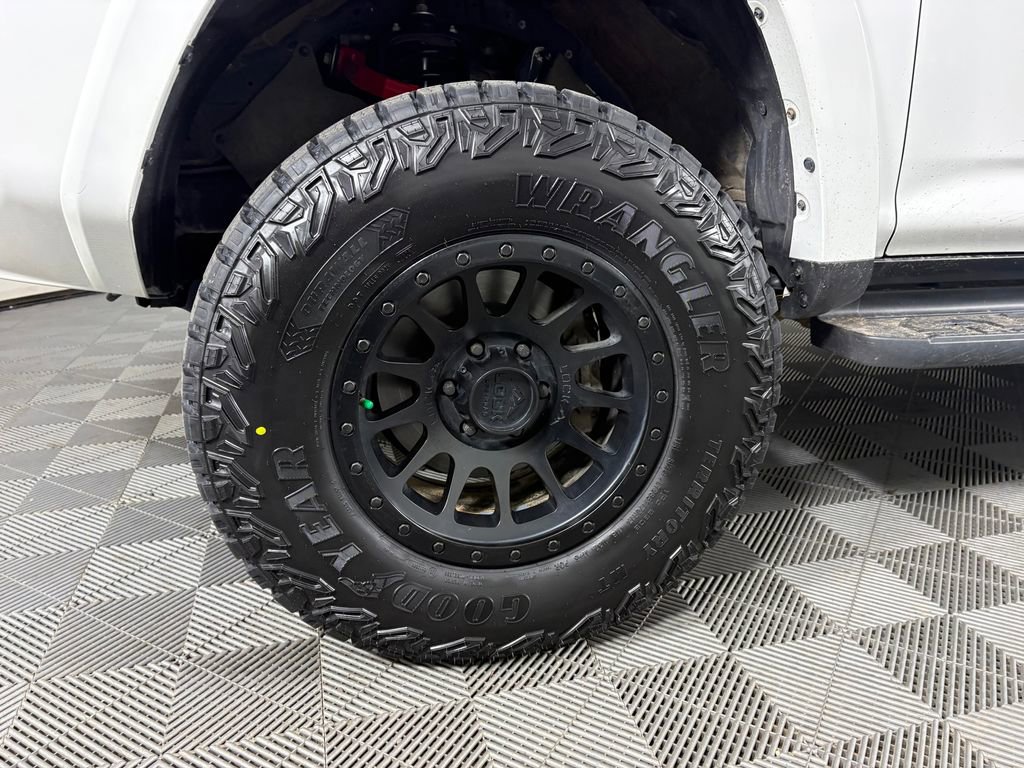 Used 2021 Toyota 4Runner SR5 Premium w/ Moonroof Package AWD/4WD image 10